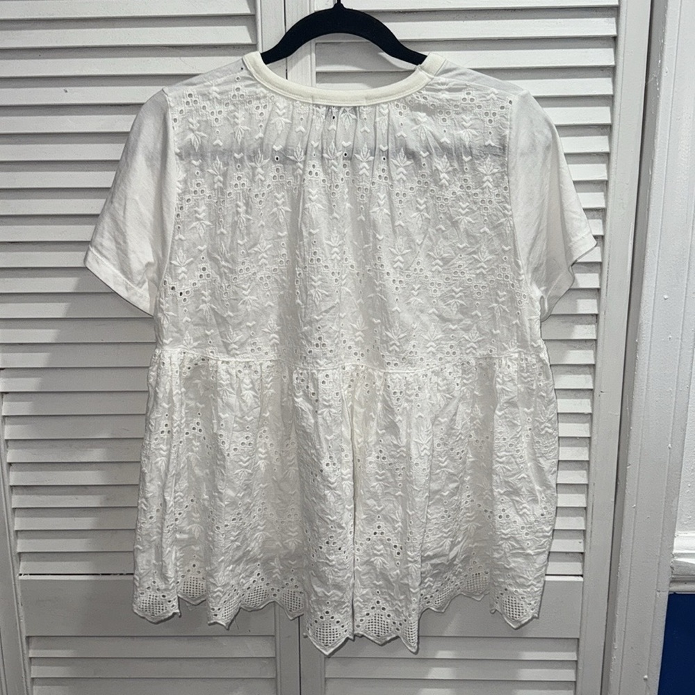 Olive Chic White Lace Hem Short Sleeve Top - Picture 2 of 4